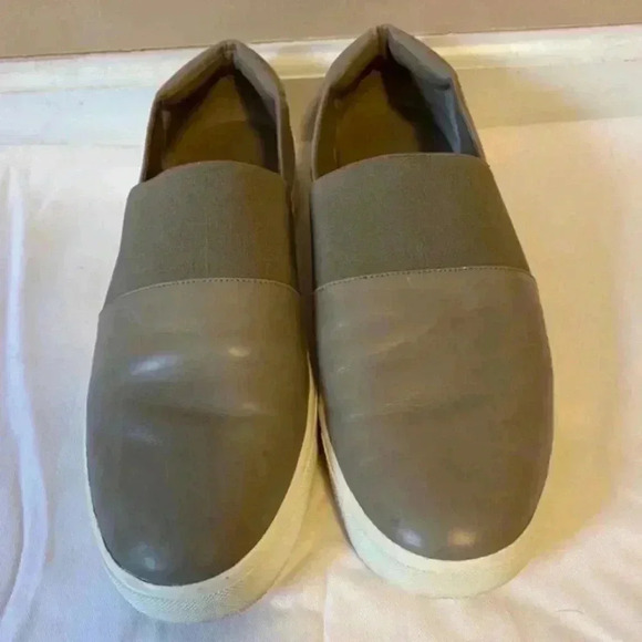 VINCE Corbin Taupe Leather Slip On Sneakers - Picture 3 of 8